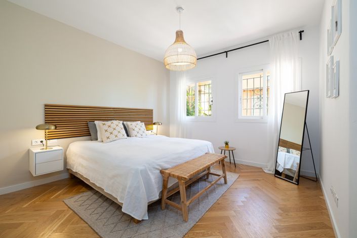 Image No.25-3 Bed Property for sale