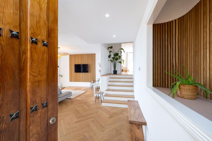 Image No.9-3 Bed Property for sale