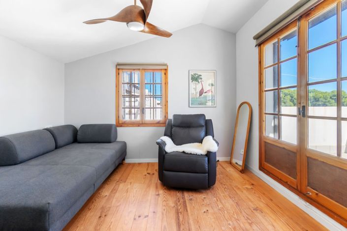 Image No.26-3 Bed Townhouse for sale