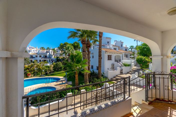 Image No.32-3 Bed Townhouse for sale