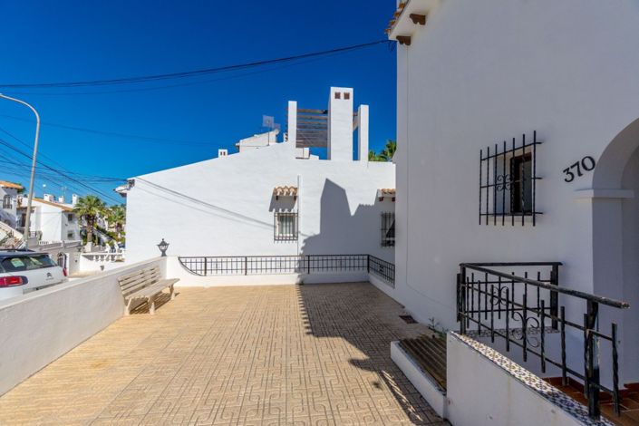 Image No.6-3 Bed Townhouse for sale