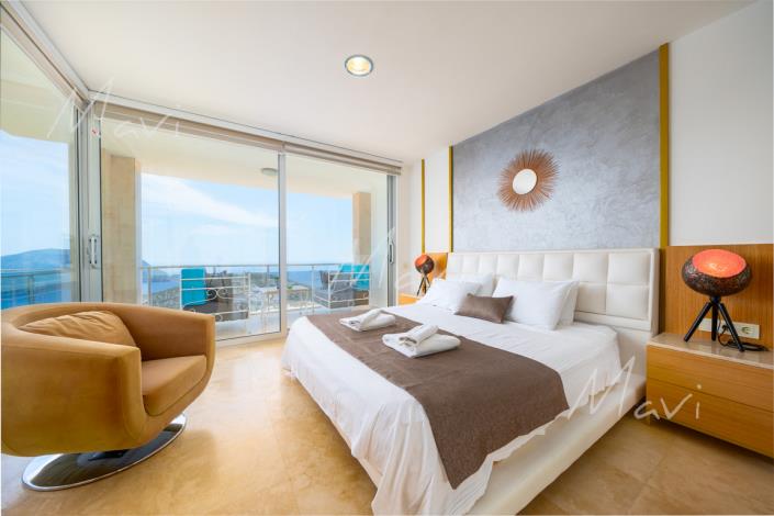 Image No.5-5 Bed Villa / Detached for sale