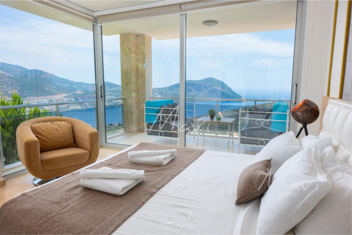 Image No.17-5 Bed Villa / Detached for sale