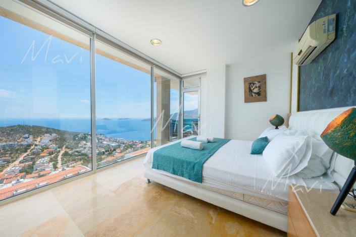 Image No.19-5 Bed Villa / Detached for sale