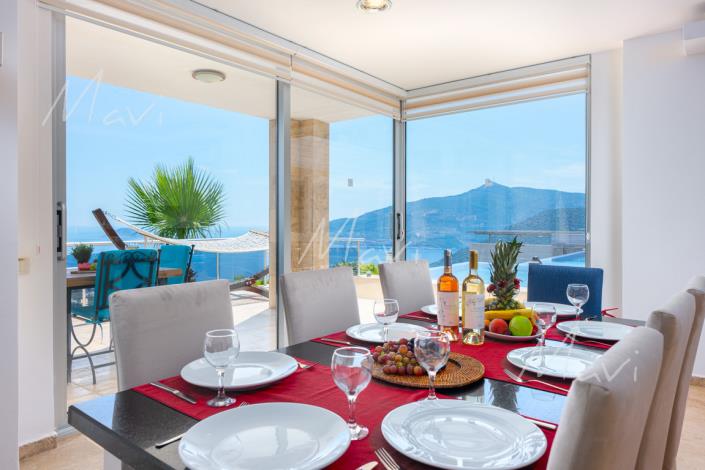 Image No.32-5 Bed Villa / Detached for sale