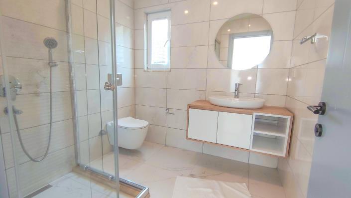 Image No.16-4 Bed Villa / Detached for sale