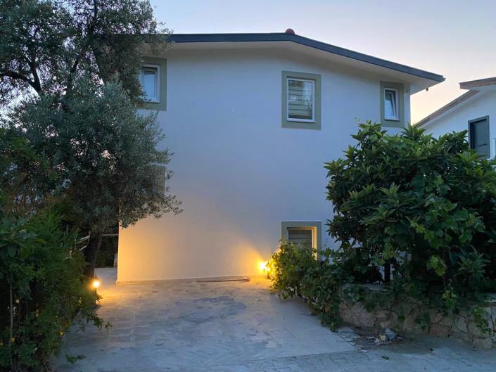 Image No.41-4 Bed Villa / Detached for sale