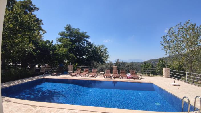 Image No.12-4 Bed Villa / Detached for sale