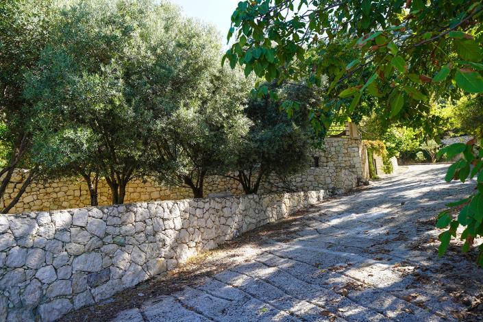 Image No.18-4 Bed Villa / Detached for sale