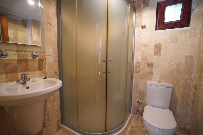 Image No.22-4 Bed Villa / Detached for sale