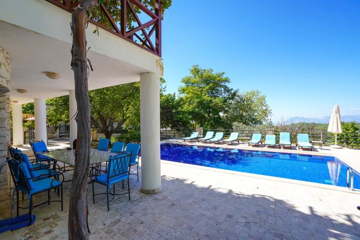 Image No.39-4 Bed Villa / Detached for sale