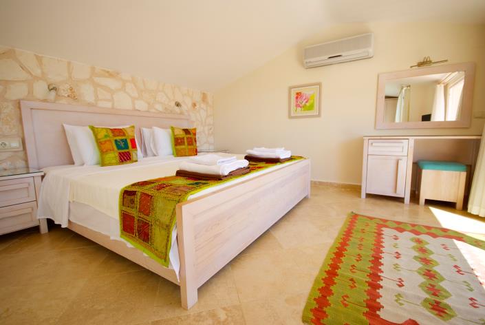 Image No.24-2 Bed Apartment for sale