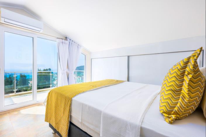 Image No.13-5 Bed Villa / Detached for sale