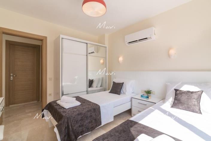 Image No.12-2 Bed Apartment for sale