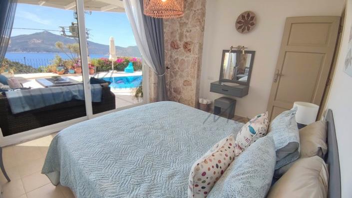 Image No.33-4 Bed Villa / Detached for sale