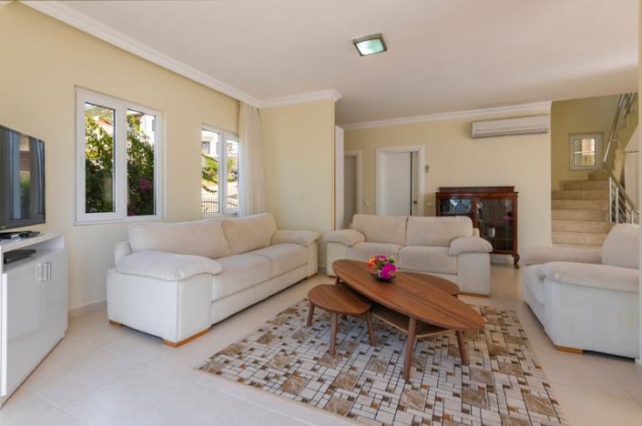 Image No.13-4 Bed Villa / Detached for sale