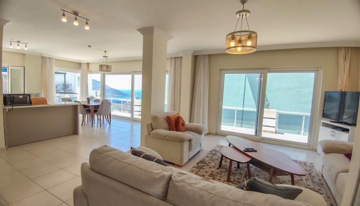 Image No.18-4 Bed Villa / Detached for sale