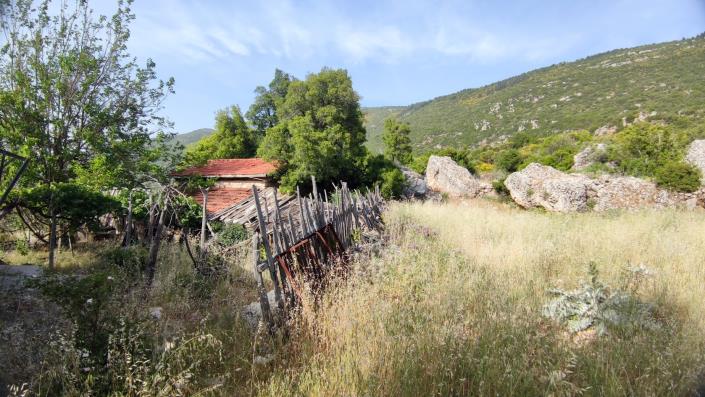 Image No.11-4 Bed Country Property for sale