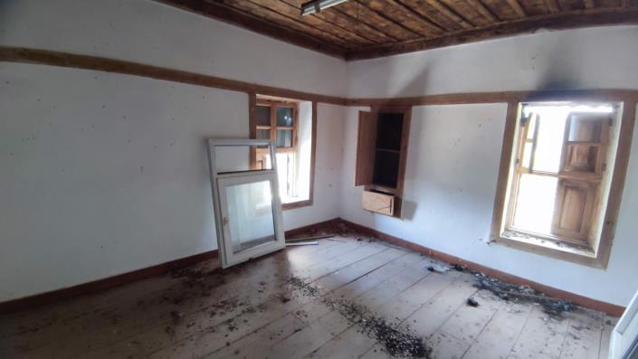 Image No.14-4 Bed Country Property for sale