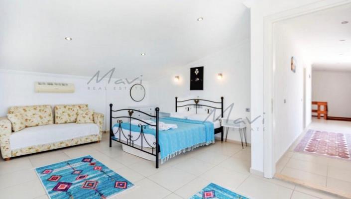 Image No.22-3 Bed Apartment for sale