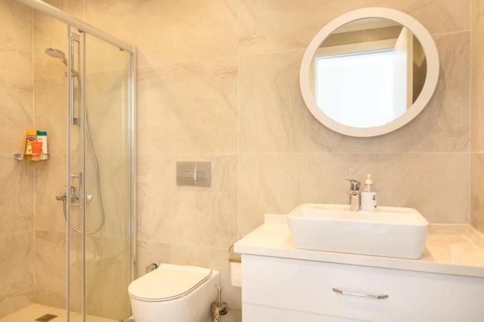 Image No.17-2 Bed Apartment for sale