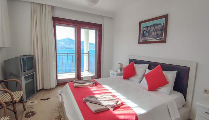 Image No.18-4 Bed Villa / Detached for sale