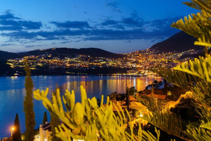 Image No.55-4 Bed Villa / Detached for sale