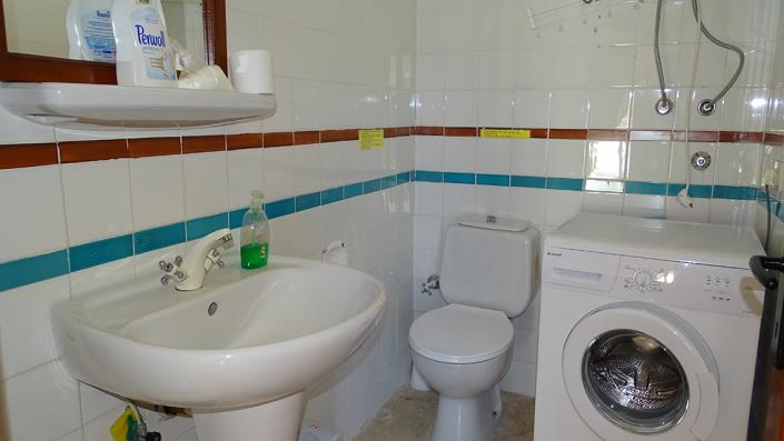 Image No.18-2 Bed Semi-Detached for sale