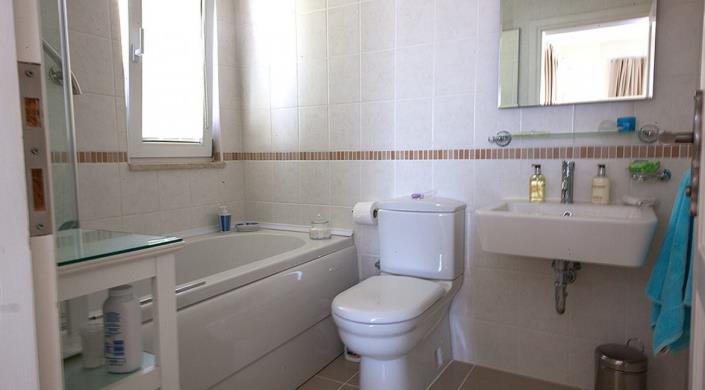 Image No.13-3 Bed Apartment for sale