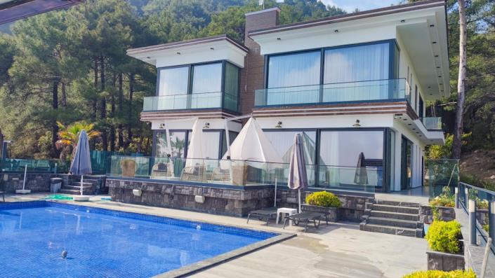 Image No.4-4 Bed Villa / Detached for sale