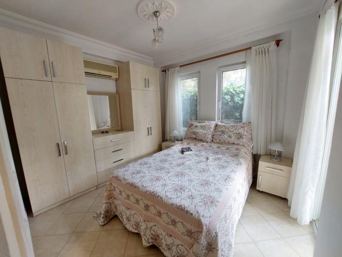 Image No.10-2 Bed Apartment for sale