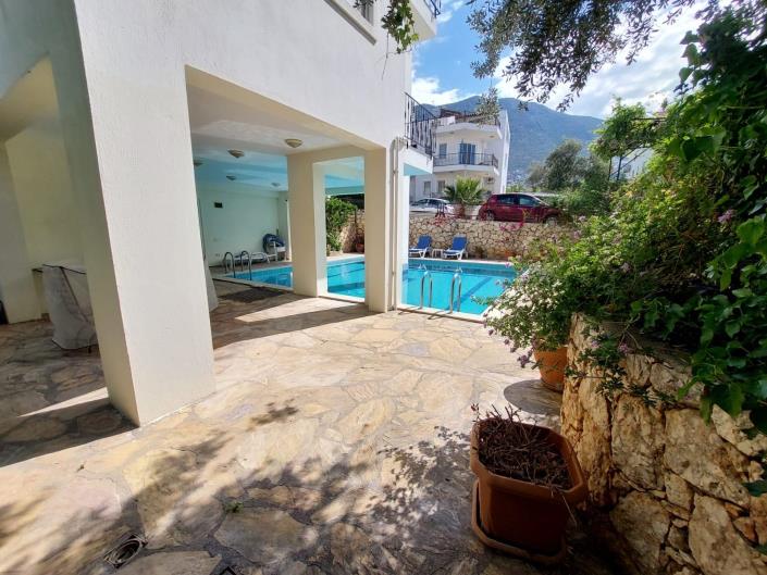 Image No.20-2 Bed Apartment for sale