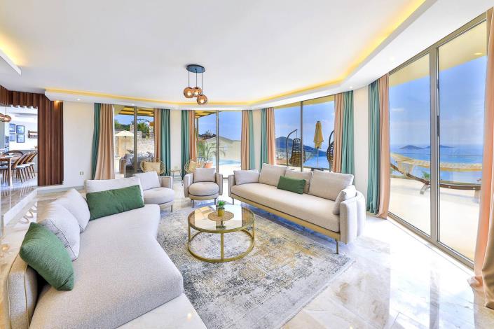 Image No.11-5 Bed Village House for sale