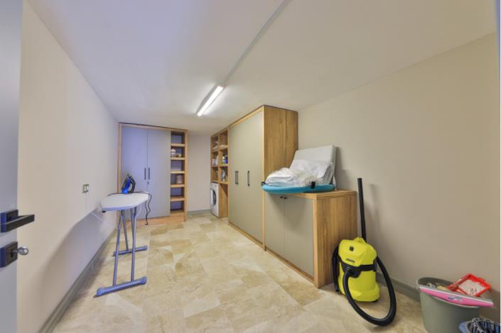 Image No.14-5 Bed Village House for sale