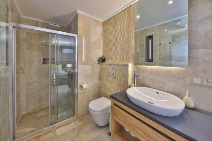 Image No.19-5 Bed Village House for sale