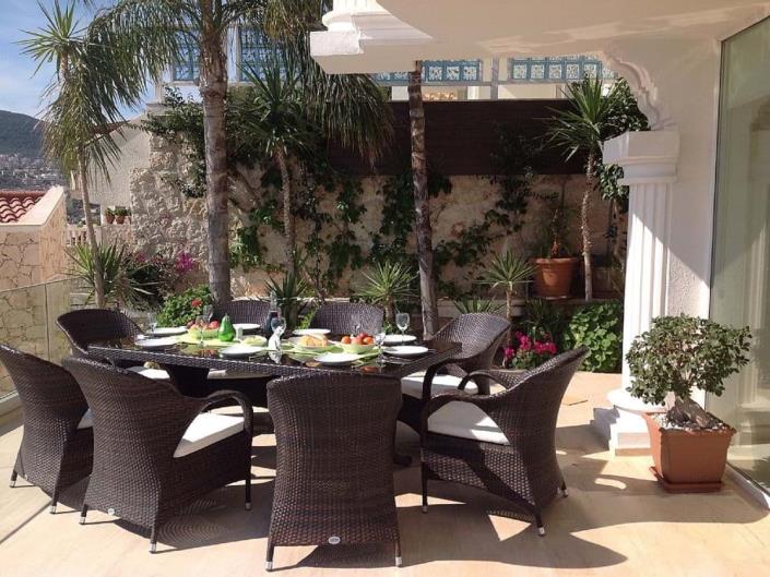 Image No.9-4 Bed Villa / Detached for sale