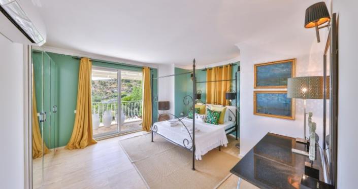 Image No.21-5 Bed Villa / Detached for sale