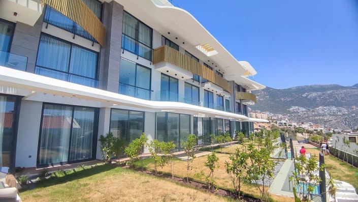 Image No.11-3 Bed Apartment for sale