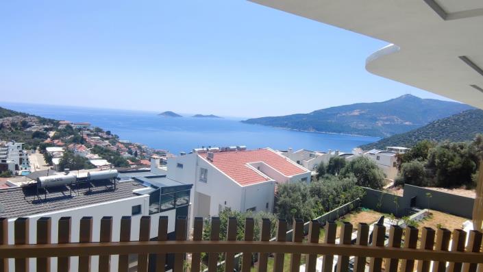 Image No.22-3 Bed Apartment for sale