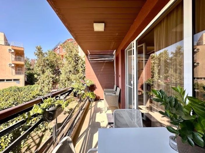 Image No.5-2 Bed Property for sale