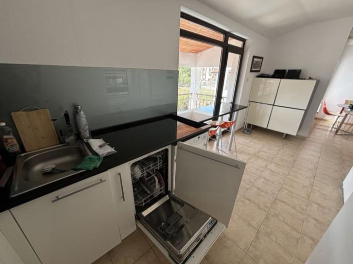 Image No.7-3 Bed Property for sale