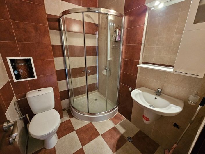 Image No.6-2 Bed Property for sale