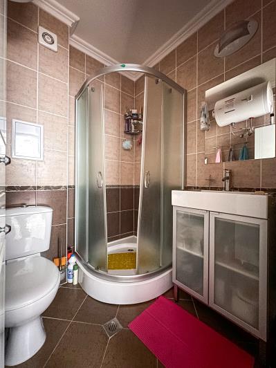 Image No.14-3 Bed Property for sale