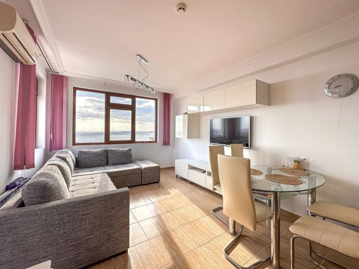 Image No.6-3 Bed Property for sale