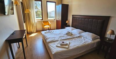 485351191_122216050466195133_4892755821080858476_n