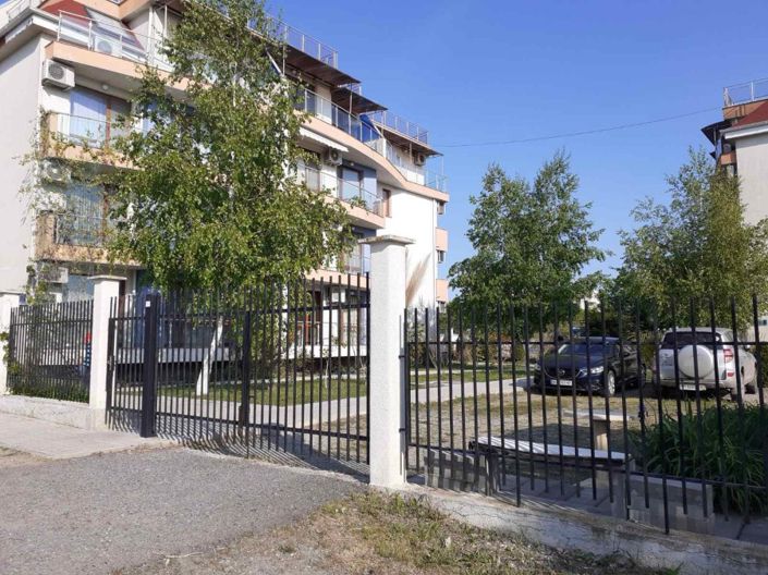 Image No.2-1 Bed Property for sale