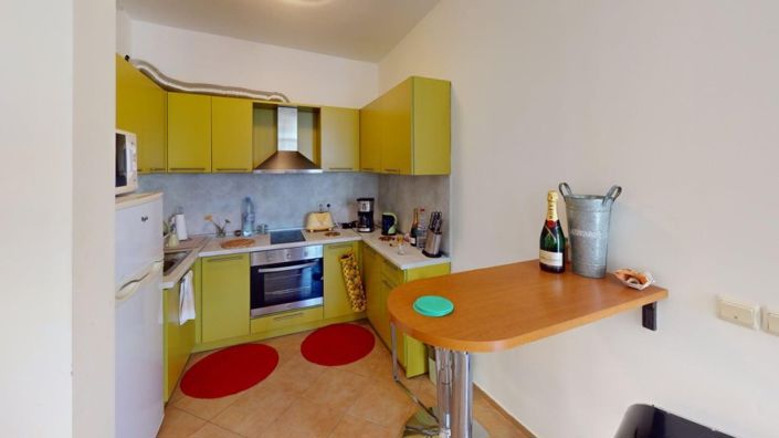 Image No.6-2 Bed Property for sale