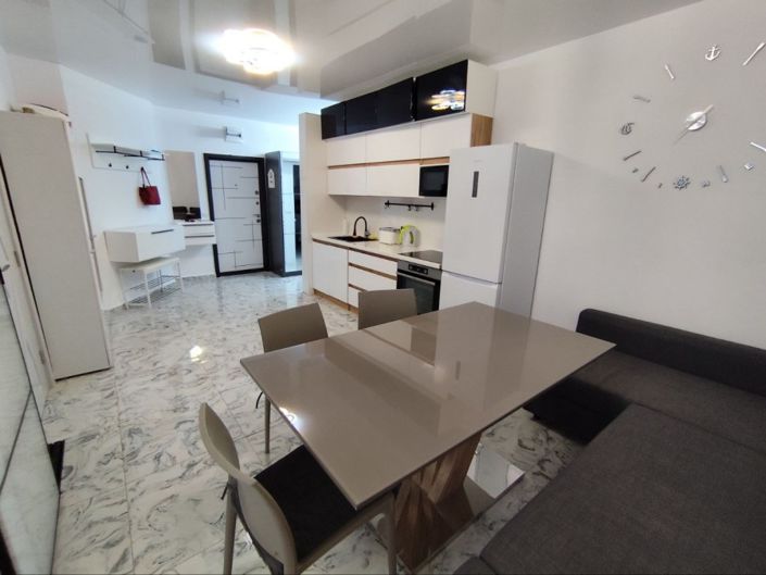 Image No.2-2 Bed Property for sale