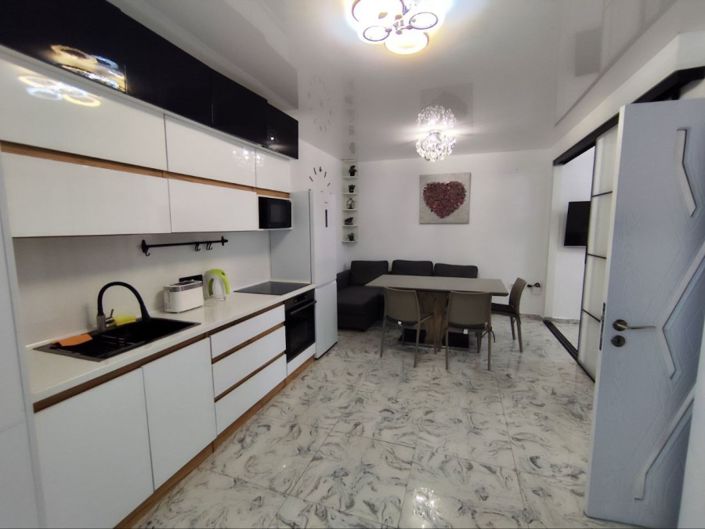 Image No.5-2 Bed Property for sale