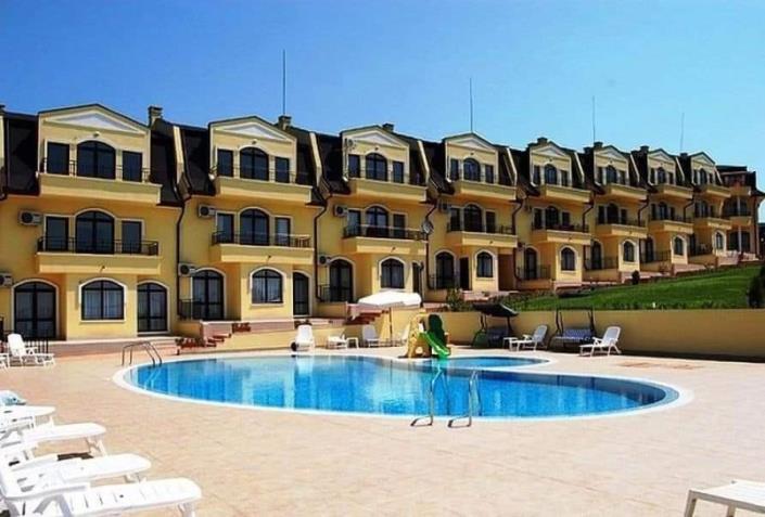 Image No.13-2 Bed Property for sale